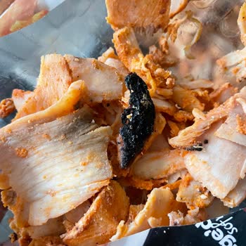 Gedik Dönerde Sağlık Skandalı: Kararma, Kötü Koku Ve Yabancı Madde!