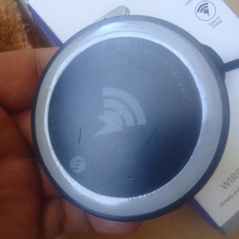 Sıfır Diye Aldığım Şarj Cihazı Çizikli Ve Arızalı Çıktı