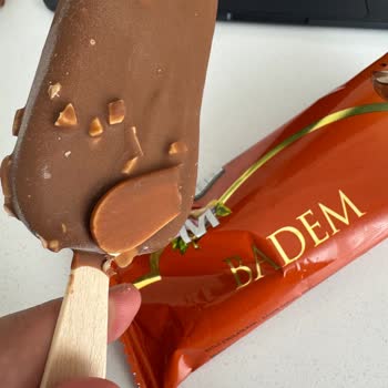 Dondurmanın İçinden Dondurma Çubuğu Çıkması