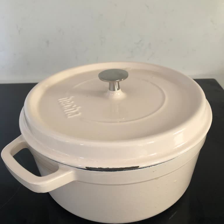 Satın Aldığım Tencerenin İlk Kullanımda Bozulması Ve Mağazanın Çözüm Sunmaması