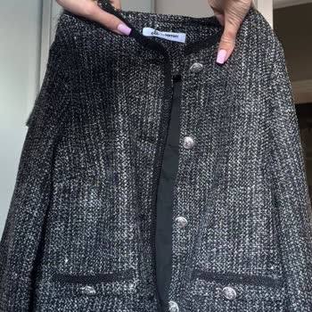 Aldığım Ceket Kötü Kaliteli Ve Hızla Yıprandı