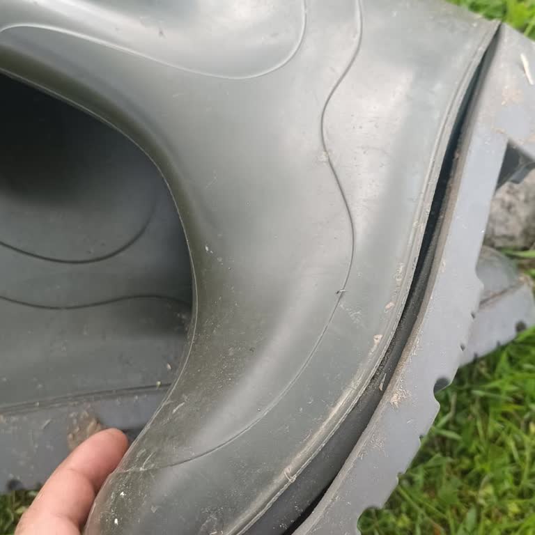 Polly Boot Ürünü Kısa Sürede Suda Dağıldı Ve Kalitesiz Çıktı