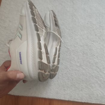 Hummel Mağazasından Aldığım Ayakkabının Taban Sorununda Destek Alamadım