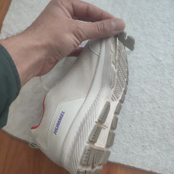 Hummel Mağazasından Aldığım Ayakkabının Taban Sorununda Destek Alamadım