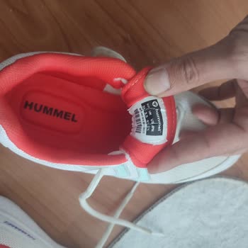 Hummel Mağazasından Aldığım Ayakkabının Taban Sorununda Destek Alamadım