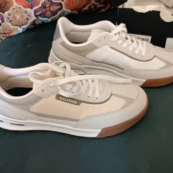 Yanlış Renk Gönderimi Ve Mağazada Değişim Talebine Olumsuz Yanıt