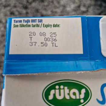 Sütaş Süt İçerisinde Canlı Kurt Şoku: Tüketici Güvenliği Tehlikede