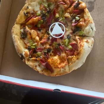 Sbarro Soğuk Ve Pişmemiş Pizza Hayal Kırıklığı Yarattı!