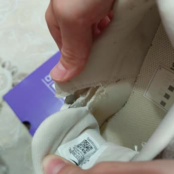 Kısa Sürede Yırtılan Nike Ayakkabım İçin Değişim Veya İade Talebim Reddedildi