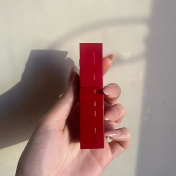 Maybelline New York Ürünlerinde Bozukluk Ve Tarih Sorunu: Sağlığımız Riske Atılıyor