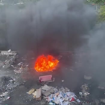 Esenler Belediyesi Gaziler Parkı Bitişiğindeki Gecekonduların Çevreye Verdiği Zarar!