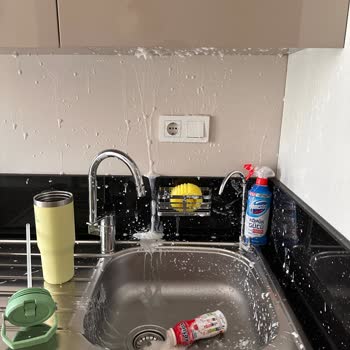 Kefir Şişesi Buzdolabında Patladı, Güvenlik Riski Yaşadım