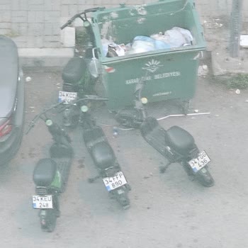 Martı Scooterların Gelişigüzel Bırakılması Ve Müşteri Hizmetlerine Ulaşılamaması