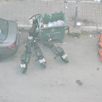 Martı Scooterların Gelişigüzel Bırakılması Ve Müşteri Hizmetlerine Ulaşılamaması