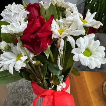 Anneler Günü Siparişim Eksik Ve Bayat Teslim Edildi, Dönüş Yapılmıyor