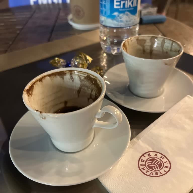 Kahve Dünyası'nda Saygısız Ve İlgisiz Kasiyer Deneyimi