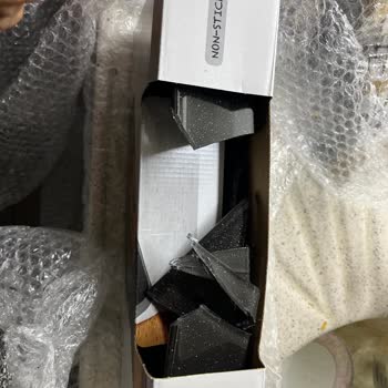 Kargo Teslimatında İlgisizlik Ve Hasarlı Ürün Mağduriyeti