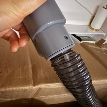 MNG Kargo Koltuk Yıkama Makinem Kırık Hortumla Teslim Edildi