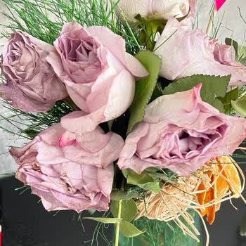 Anneler Günü Siparişim Eksik Ve Solmuş Çiçeklerle Teslim Edildi