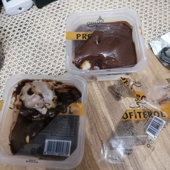 BİM'den Alınan Profiterollerin Son Kullanma Tarihi Ve Tazeliği Sorunu