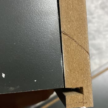 Defalarca Yanlış Gönderilen Banyo Dolabı Çekmeceleri Kullanılamaz Durumda