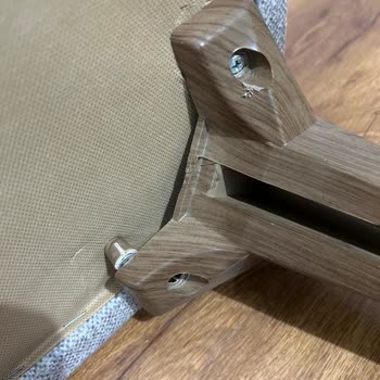 Teslim Edilmeyen Koltuk Ve Kırık Ürün İçin Çözüm Bulunmuyor: İletişim Sorunları Ve Mağduriyet