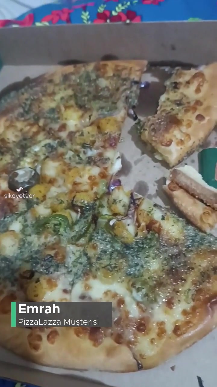 PizzaLazza Sarımsak Sosu Dökülmüş Pizza! videonun kapak resmi