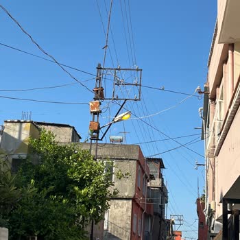 Sokak Lambalarının Sürekli Yanması Ve Sorunun Çözülememesi