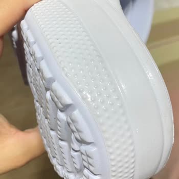 Intersport Kullanılmış Terlik Gönderildi, İade Süreci İşletilmiyor