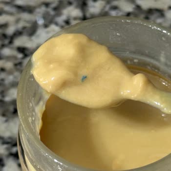 Fıstık Ezmesinden Çıkan Plastik Parçalar Sağlığımı Riske Attı