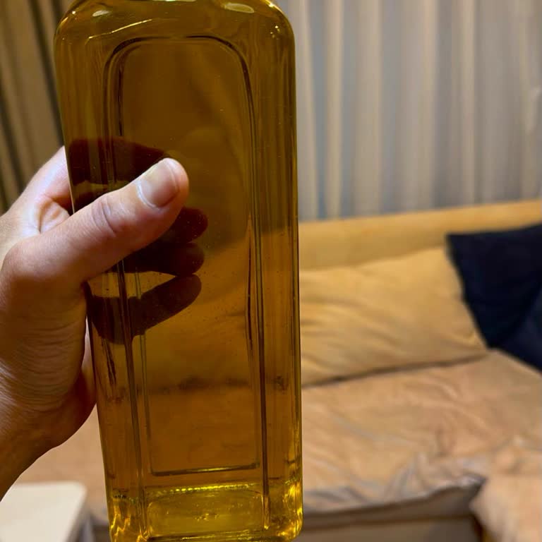 Migros'tan Aldığım Kristal Sızma Zeytinyağının Tadı Ve Rengi Beklenenden Kötü