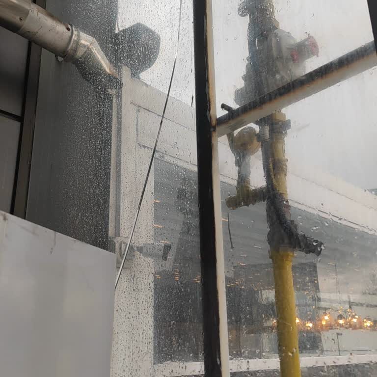 Acil Cam Hasarı İçin Yetersiz Destek Ve Bilgi Eksikliği Mağduriyet Yarattı