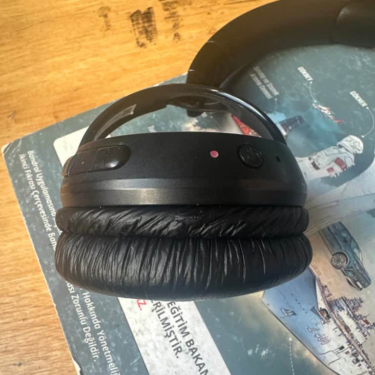 JBL 570 BT Kulaklıkta Şarj Ve Kablo Temas Sorunu