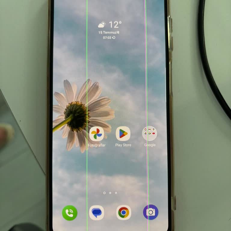 Samsung M52 5G Ekranında Kendi Kendine Oluşan Çizgiler Ve Servis Ücreti Mağduriyeti