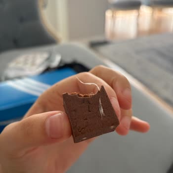 Ülker Sağlıklı Atıştırmalıktan Plastik Parça Çıkması