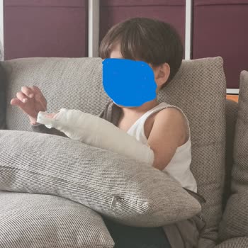 Eksik Parçalı Oyuncak Ve Yetersiz İletişim Seçenekleri