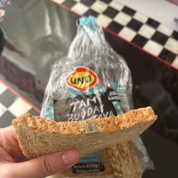 Aldığım Paketli Ekmekler Küflü Çıktı, Müşteri Hizmetleri İlgisiz Kaldı