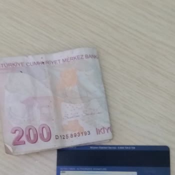 İş Bankası ATM Para Yatırma Sırasında Eksik ve Yırtık Para İadesi Mağduriyeti Yaşadım