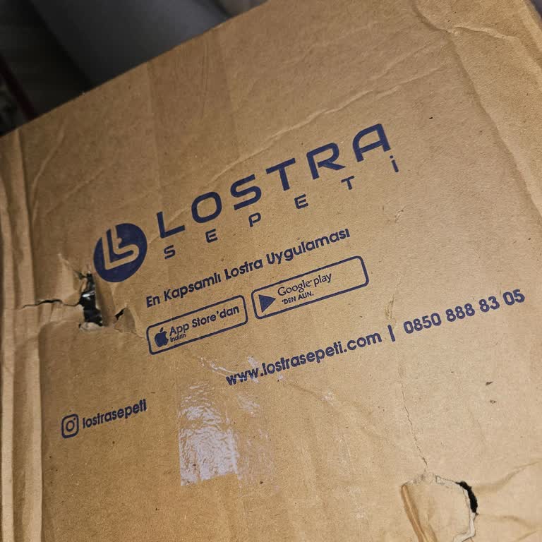 Ayakkabı İadesinde İletişimsizlik Ve Ekstra Kargo Ücreti Sorunu