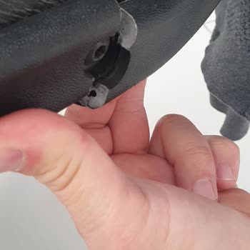 Ofis Koltuğu Kolçağı Kırıldı, Yedek Parça Temin Edilemiyor