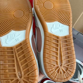 Yanlış Numara Ve Kusurlu Ayakkabı Gönderimi, İletişimsizlik Sorunu