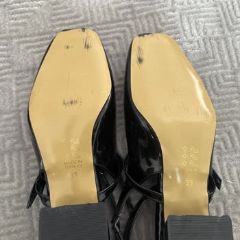 İade Edilen Ayakkabının Değiştirilip Çizik Ürün Gönderilmesi Şaşkınlık Yarattı