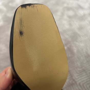 İade Edilen Ayakkabının Değiştirilip Çizik Ürün Gönderilmesi Şaşkınlık Yarattı