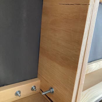 IKEA'dan Aldığım Koltuk Kırıldı, Sorunum Çözülmüyor!