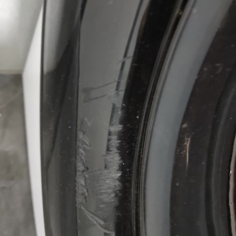 Beko Çamaşır Makinesinde Hasarlı Kapak Ve Garanti Belirsizliği