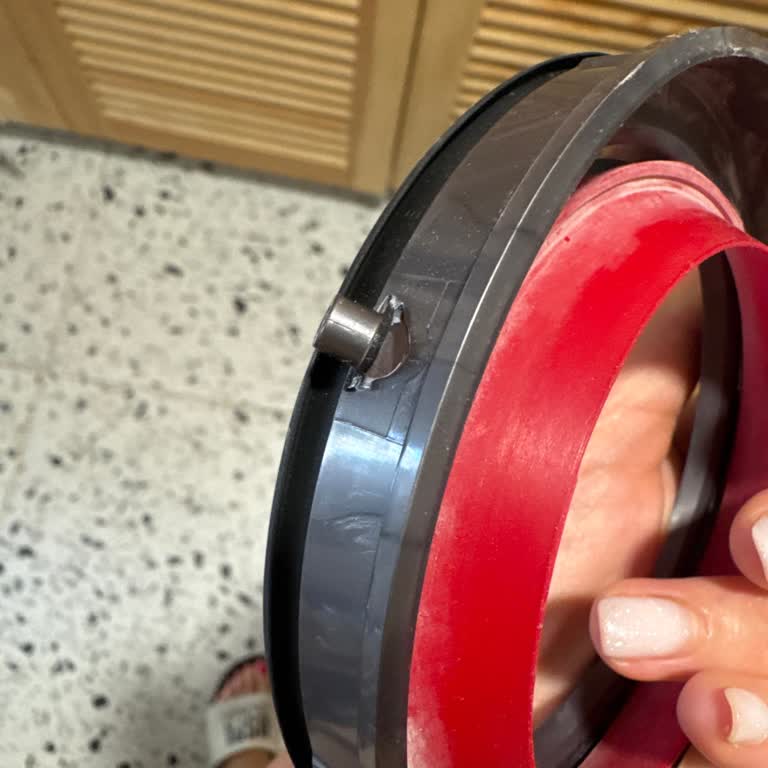 Dyson Submarin Toz Haznesi Lastiğinde Dayanıklılık Sorunu Ve Yedek Parça Fiyatları