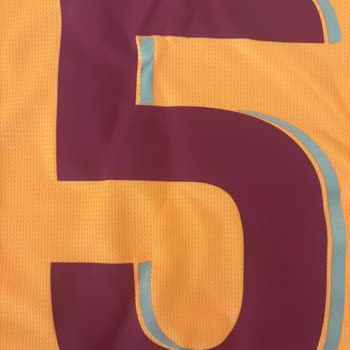 GS Store Online'dan Aldığım Kişiselleştirilmiş Formalar Eksik Ve Kusurlu Teslim Edildi