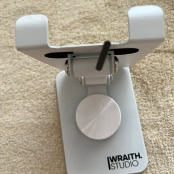 Wraith Studio Telefon Standından Memnun Kalmadım