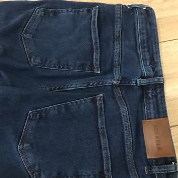 Aldığım Pantolonun Boyası Çıkıyor, Mağaza Sorunumu Çözmüyor