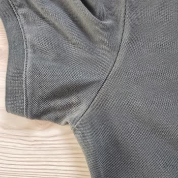 Yeni Deodorant Tişörtümde Kalıcı Leke Ve Renk Atmasına Neden Oldu